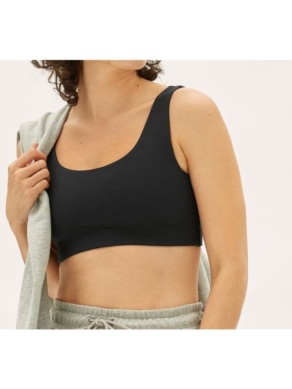 Everlane Perform Black Scoop Neck Sports Bra Women's Size X-Small XS - Picture 2 of 7